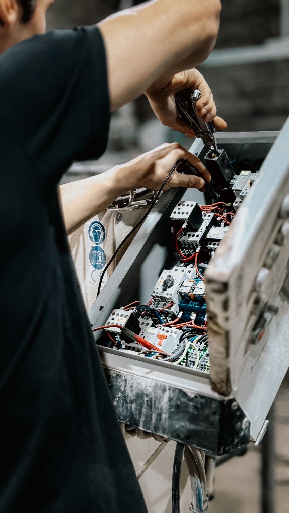 Electrical fault finding and diagnostic repairs